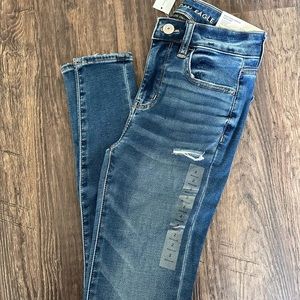 NWT American Eagle Hi-Rise Jeggings. Next level stretch super soft